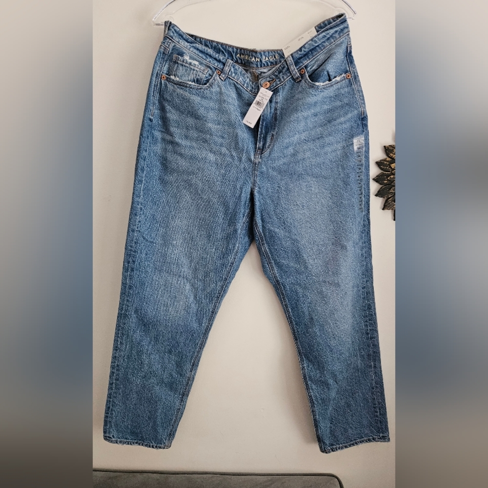 American Eagle Mom Jeans